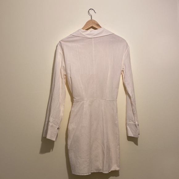 H&M cream mini dress . Size Xs - Picture 4 of 8